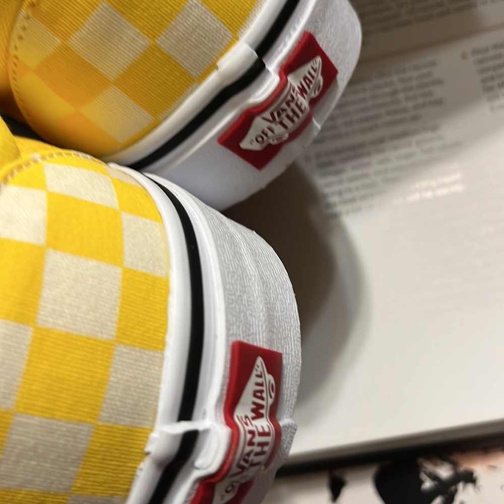 πΉ βπ» π
β’ π¨πΌ 11.5 πΉπ
βπ» VANS βπ»π
- Picture 4 of 7